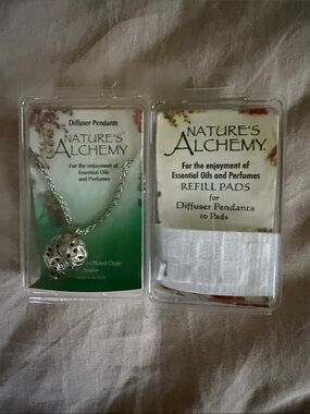Nature's Alchemy Silver Diffuser Pendant with Refill Pads